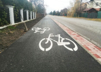 Zarzecze: Ulica Starowejska ma już ścieżkę rowerową