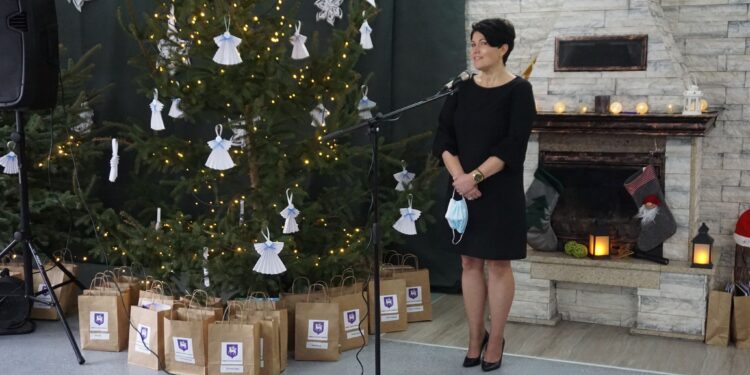 Koprzywnica: Świetlice środowiskowe wsparciem dla rozwoju dzieci i młodzieży.