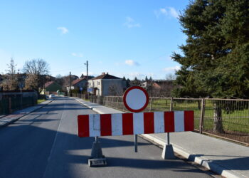 Koprzywnica: Całkowity zakaz wjazdu ulicami dojazdowymi do rynku.