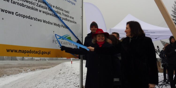 Gorzyce, Tarnobrzeg. Wyższe i mocniejsze obwałowania Trześniówki