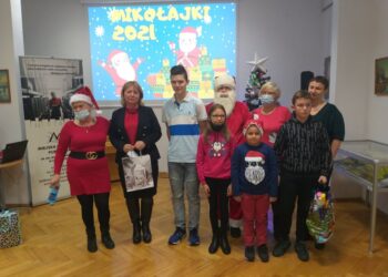 Tarnobrzeg. Spotkanie mikołajkowe dla dzieci z PZN.