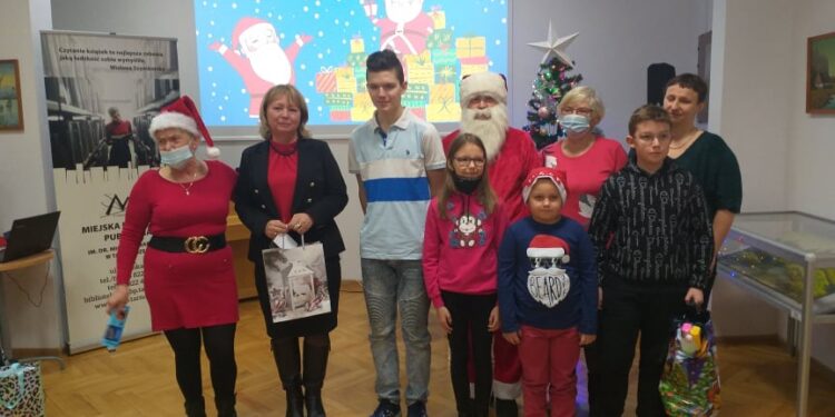 Tarnobrzeg. Spotkanie mikołajkowe dla dzieci z PZN.