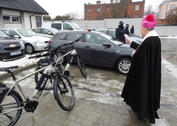 Sandomierz: Nowe radiowozy dla policji.