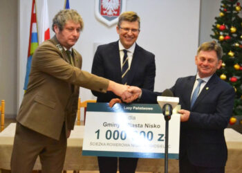 Nowosielec: Budowa ścieżki rowerowej przy dawnej drodze krajowej nr 19 z dofinansowaniem