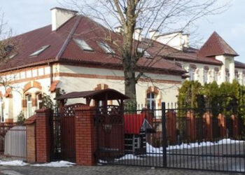 Stalowa Wola: Domy dziecka na ulicy Wałowej liczą na przedświąteczne wsparcie