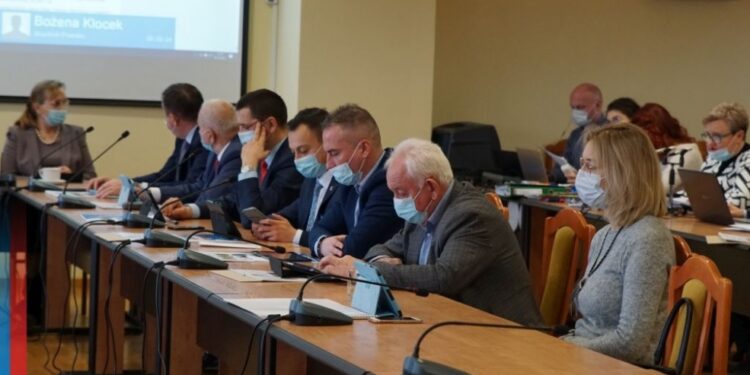Dębica: Budżet powiatu przyjęty jednomyślnie.