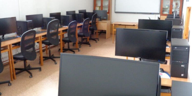 Nisko: 25 nowych i doposażonych pracowni w szkołach ponadpodstawowych w 2022 roku.