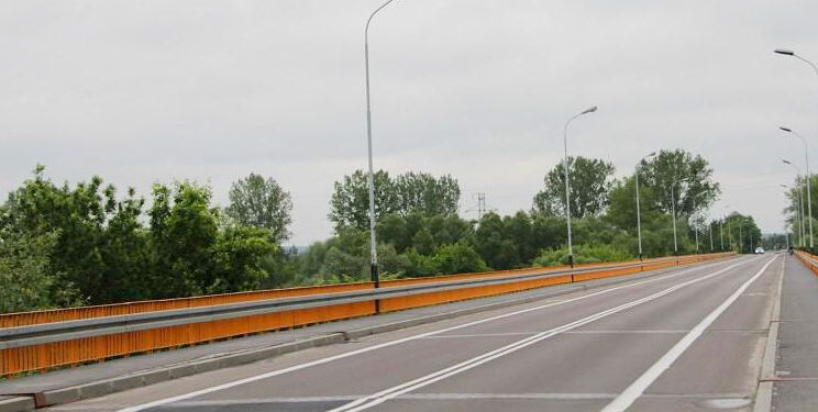 Stalowa Wola: Dwie firmy chętne na przyszłoroczny remont mostu na Sanie