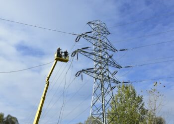 Stalowa Wola: Zmodernizowano linię wysokiego napięcia z Elektrowni Stalowa Wola