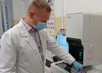 Stalowa Wola: Szpitalne laboratorium z nowym sprzętem do badań krwi