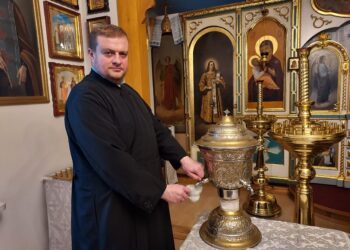 Sandomierz: Wyznawcy prawosławia obchodzą uroczystość Chrztu Pańskiego.