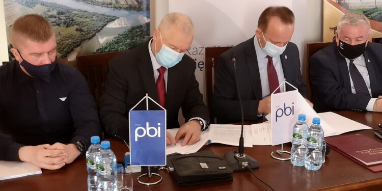 Baranów Sandomierski. Pierwsi w województwie