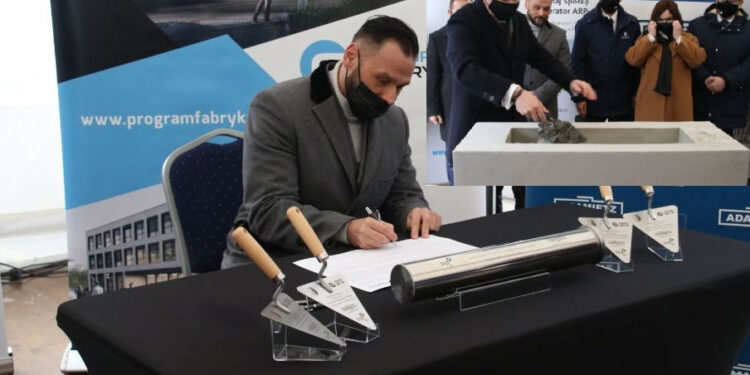 Stalowa Wola: Wmurowano kamień węgielny pod biurowiec w ramach programu Fabryka