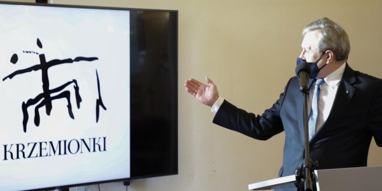 Krzemionki Opatowskie: Muzeum współprowadzone przez ministerstwo kultury i dziedzictwa narodowego.