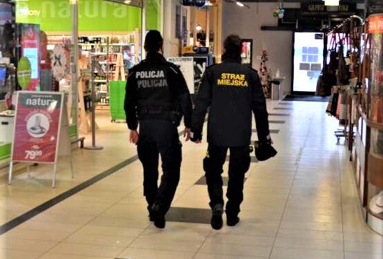 Mielec:  Kontrole maseczek w miejscach handlowych