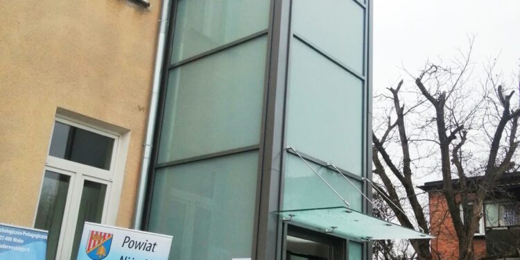 Nisko: Poradnia Psychologiczno-Pedagogiczna doczekała się windy