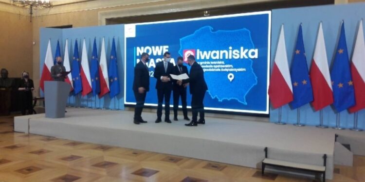 Iwaniska: Iwaniska odzyskały prawa miejskie.