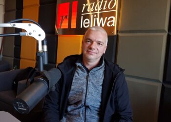 Blisko 700 dzieci z tarnobrzeskich szkół za darmo uczy się pływać.