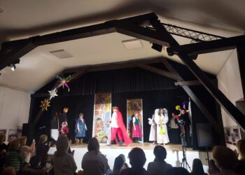 Zawichost: Ostatnie przedstawienie premierowego spektaklu przy pełnej widowni.