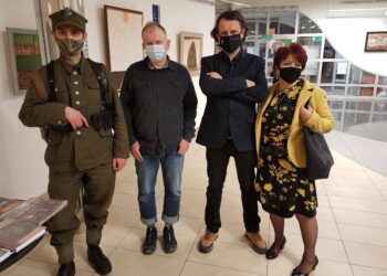 Tarnobrzeg. Premiera filmu o majorze Dekutowskim.