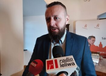 Sandomierz: Sandomierscy pisarze o języku i nie tylko.