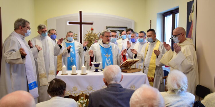 Jeżowe, Sandomierz: „Bądźcie miłosierni, jak Ojciec wasz jest miłosierny”.