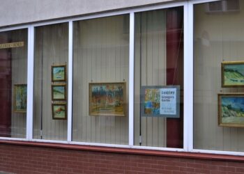 Tarnobrzeg. Obrazy Grzegorza Gerby w Galerii „Okno”.