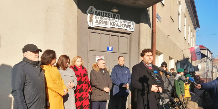 Stalowa Wola: Muzeum Regionalne nabędzie kamienicę z Muzeum KEDYWu