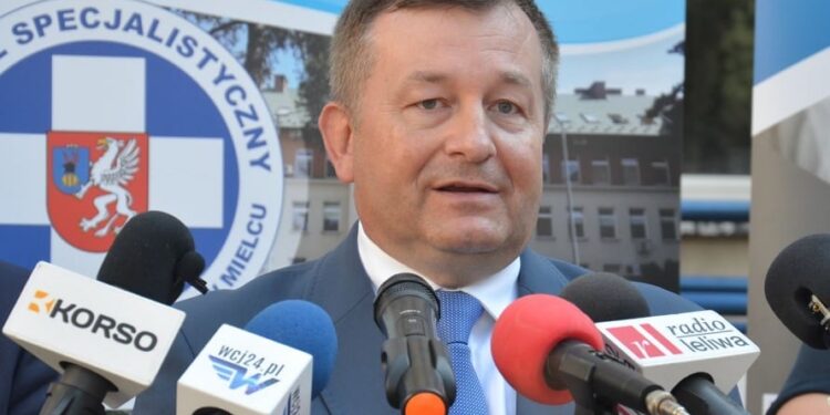 Rozmowa Tomasza Łępy  z dyrektorem Szpitala Specjalistycznego w Mielcu, Jarosławem Kolendo.