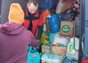 Tarnobrzeg. Dary od tarnobrzeżan trafiają na granicę i  w głąb Ukrainy.