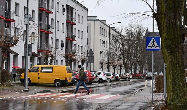 Nowa Dęba. Bezpieczniej na przejściach dla pieszych