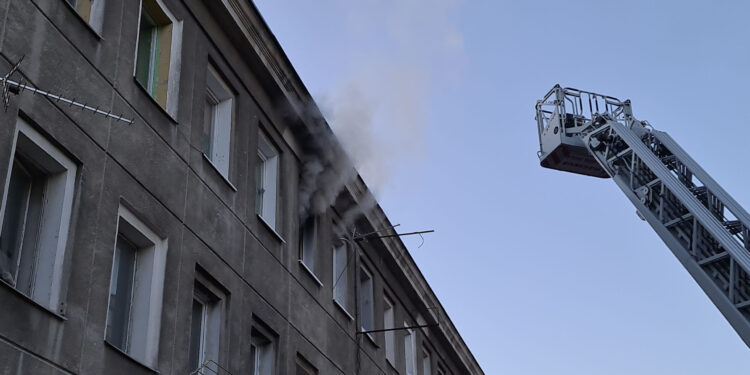 Stalowa Wola: W pożarze w perszingu zginął mężczyzna.