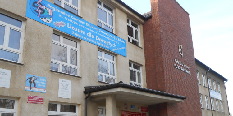 Nisko, Stalowa Wola: Ukraińscy uczniowie mają problemy z powrotem do szkół. Duża część została zawrócona z granicy