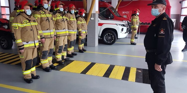 Tarnobrzeg. Mniej pożarów i miejscowych zagrożeń. Strażacy podsumowali miniony rok.