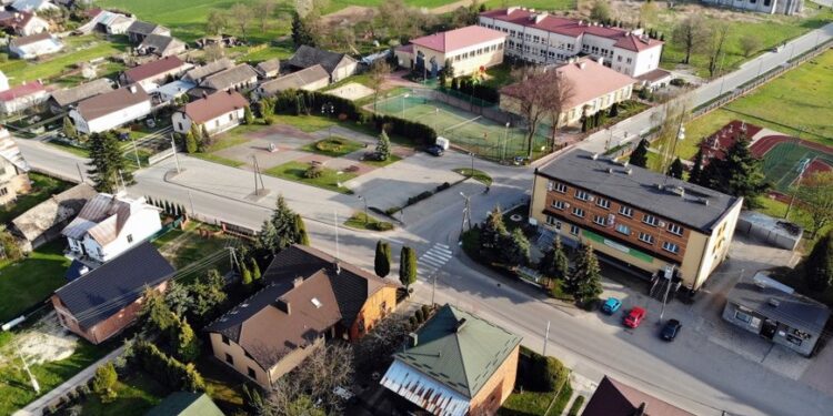 Tuszów Narodowy: Wsparcie na działania inwestycyjne