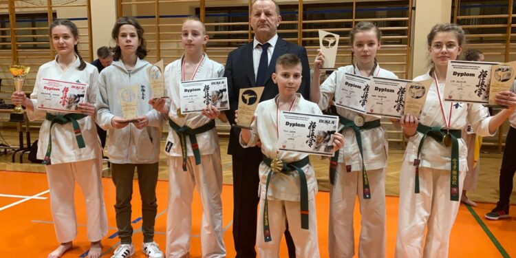 Sandomierz: Sukces zawodników Sandomierskiego Klubu Karate