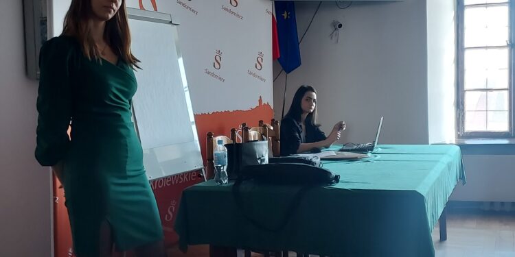 Sandomierz: Konsultacje społeczne dotyczące strategii rozwoju dla całego Obszaru Strategicznej Interwencji – Dolina Wisły.