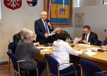 Sandomierz: 3 200 zł brutto dla rodzin zastępczych zawodowych.