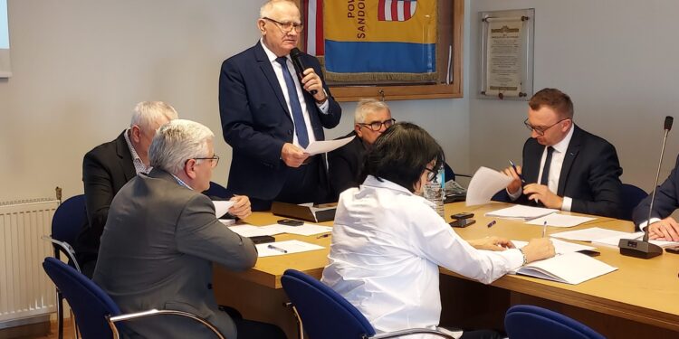 Sandomierz: 3 200 zł brutto dla rodzin zastępczych zawodowych.