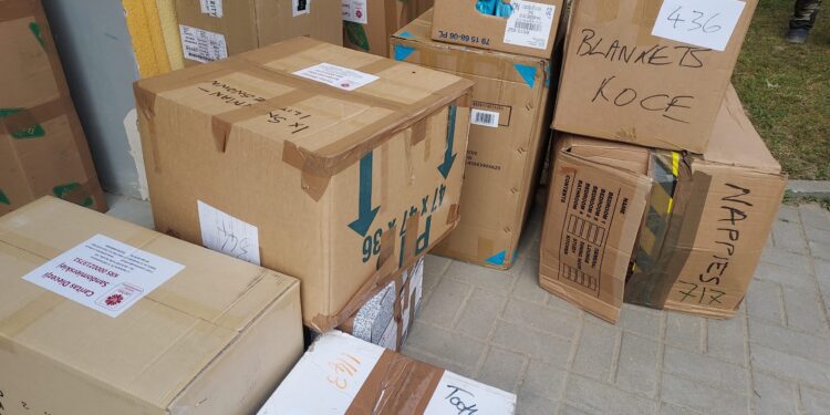 Sandomierz: Czwarty transport humanitarny przygotowany przez diecezję sandomierską wyruszył do Ukrainy.