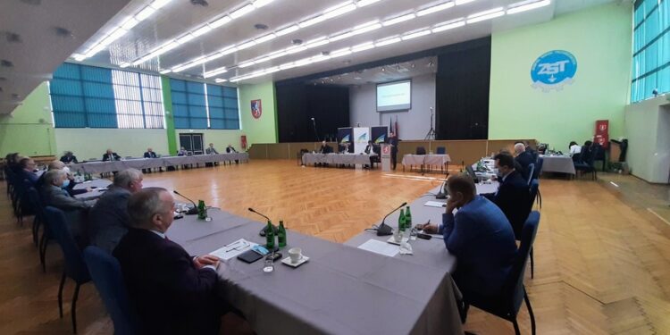 Mielec: Stanowisko przyjęte przez aklamację