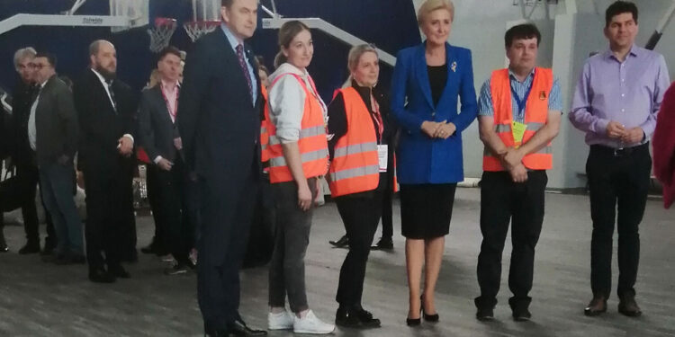 Stalowa Wola: Pierwsza Dama odwiedziła uchodźców.