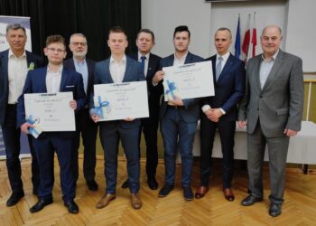 Mielec:  Podsumowano projekt  Podkarpacka Akademia Motoryzacji