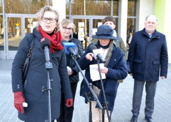 Stalowa Wola: Delegacja Zgromadzenia Parlamentarnego OBWE sprawdzała jak miasto pomaga dzieciom z Ukrainy