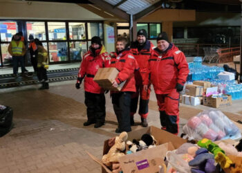 Stalowa Wola: Strażacy zaangażowani w pomoc uchodźcom z Ukrainy