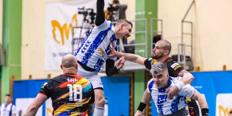 Mielec:  Handball Stal Mielec lepsza od Gwardii Opole