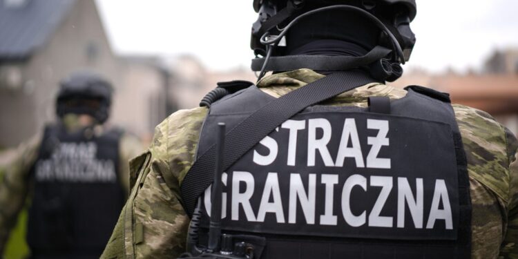 Region: Każda osoba jest sprawdzana.