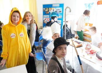 Stalowa Wola: Wyprawa do Hiszpanii i Dzień Języków w szkole społecznej