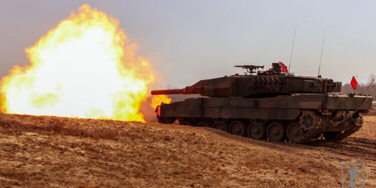 Nowa Dęba. Polacy i amerykanie ćwiczą na poligonie