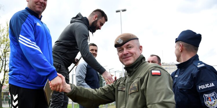 Ostrowiec Św., Sandomierz: Dzień Sportu świętokrzyskich terytorialsów.